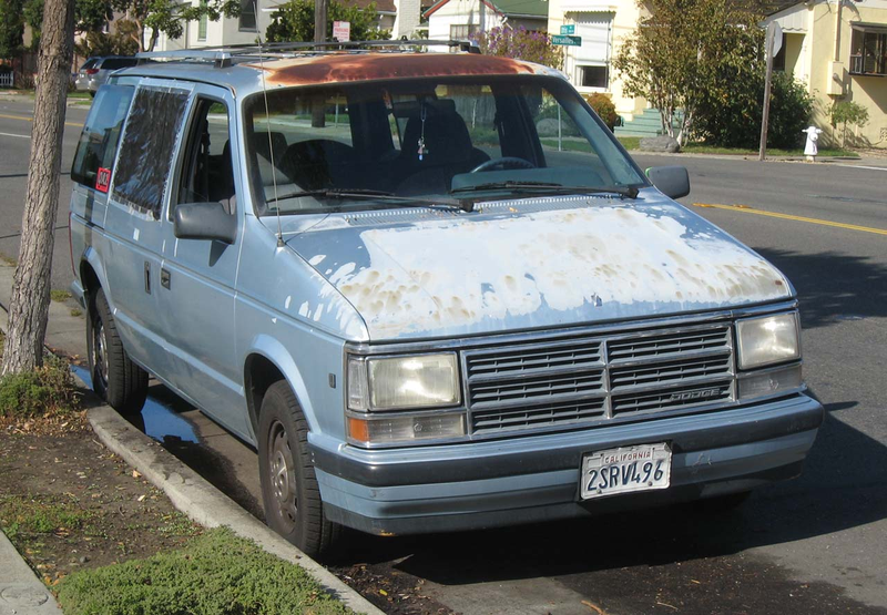 Illustration for article titled 1990 Dodge Caravan LE